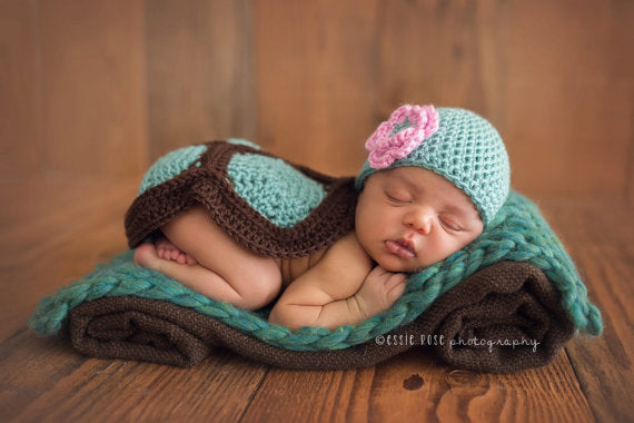 Crochet Turtle Outfit - Shell and Hat - Newborn Photo Prop